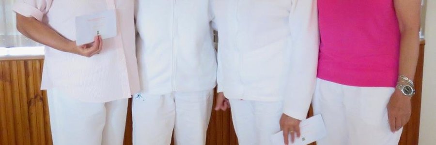 The winning team was from L'Agulhas and from left to right is: Esme, Johna & Ina with Jane de Villiers (Franskraal Vice President)